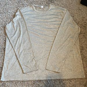 Gray long sleeve lightweight t-shirt